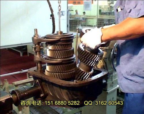 解放变速箱维修视频,实操解析与故障排除技巧