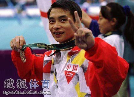 李小双视频,体操传奇，舞动青春风采