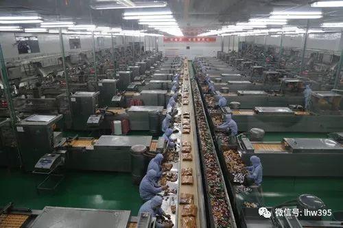 卫龙生产车间视频,美味辣条背后的现代化生产线